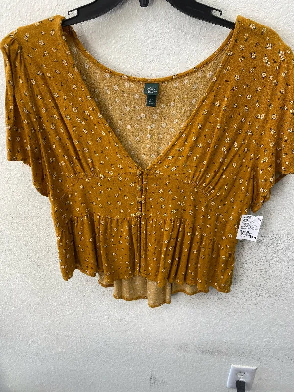 Mustard Floral Print Wild Fable Short Sleeve Shirt Women's-- Ribbed T-Shirt High Neck Heavyweight