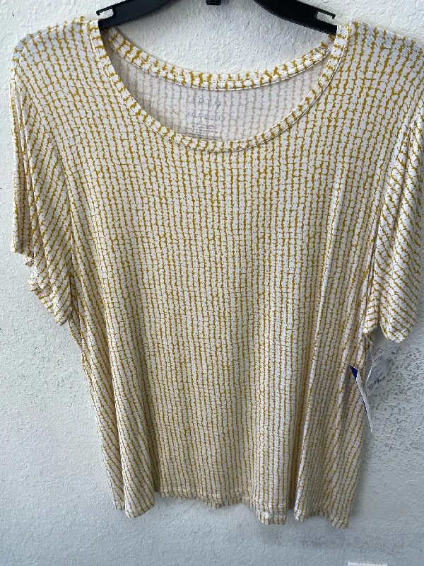 White/Gold Apt 9 NEW Short Sleeve Shirt Women's-- Chenille Blend Fleece Blend Nylon Blend White/Gold Apt 9 NEW Short Sleeve Shirt Women's-- Chenille Blend Fleece Blend Nylon Blend