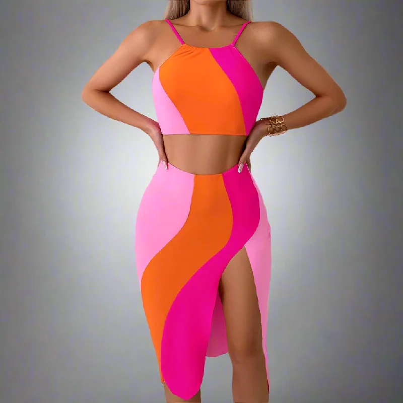 Mother & Daughter Vibrant Two-Piece Swimsuit Set with Flowing Skirt Matching Family Swimwear Collection Elegant Halter Bikini Mother & Daughter Vibrant Two-Piece Swimsuit Set with Flowing Skirt Matching Family Swimwear Collection Elegant Halter Bikini