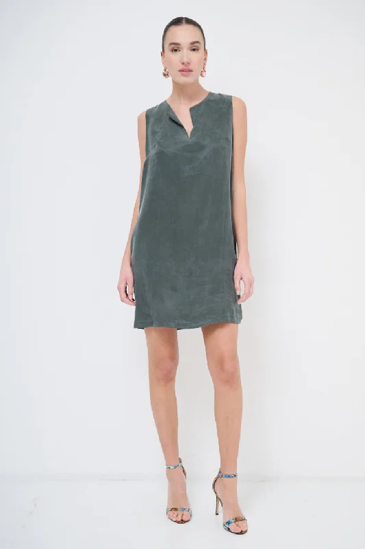 Minimalist sleeveless suede shift dress wholesale Tunics Winter warm
