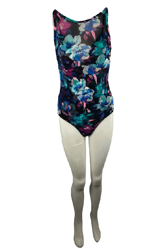 Time and tru women's floral swimsuit size M (8-10) Beach Ready Swimsuit