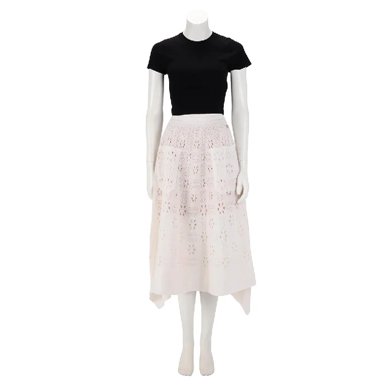 Chanel Ecru Lace Knit A-Line Skirt FR 40 lace skirt feminine