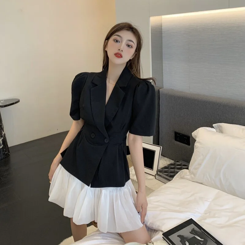Blazer Two Piece Set Women Skirt Black White Casual Short-sleeved Suit Jacket 2022 Spring And Summer Style Blazersl Tailored Jacket Straight Jacket A-Line Jacket Blazer Two Piece Set Women Skirt Black White Casual Short-sleeved Suit Jacket 2022 Spring And Summer Style Blazersl Tailored Jacket Straight Jacket A-Line Jacket