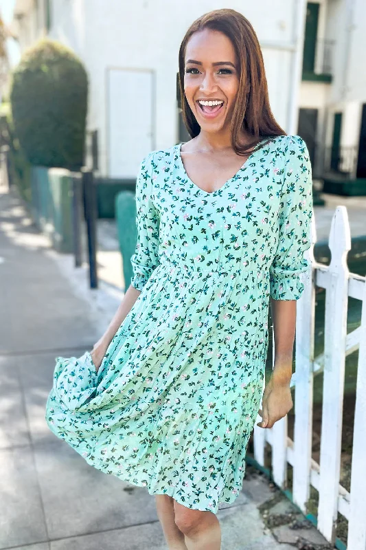 Feeling Femme Sage Ditzy Floral V Neck Tiered Lined Dress (Copy) Tunics Leisure comfortable Feeling Femme Sage Ditzy Floral V Neck Tiered Lined Dress (Copy) Tunics Leisure comfortable